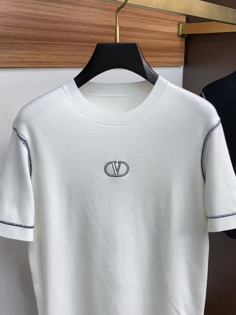 Va1e*ntin0 shirt
